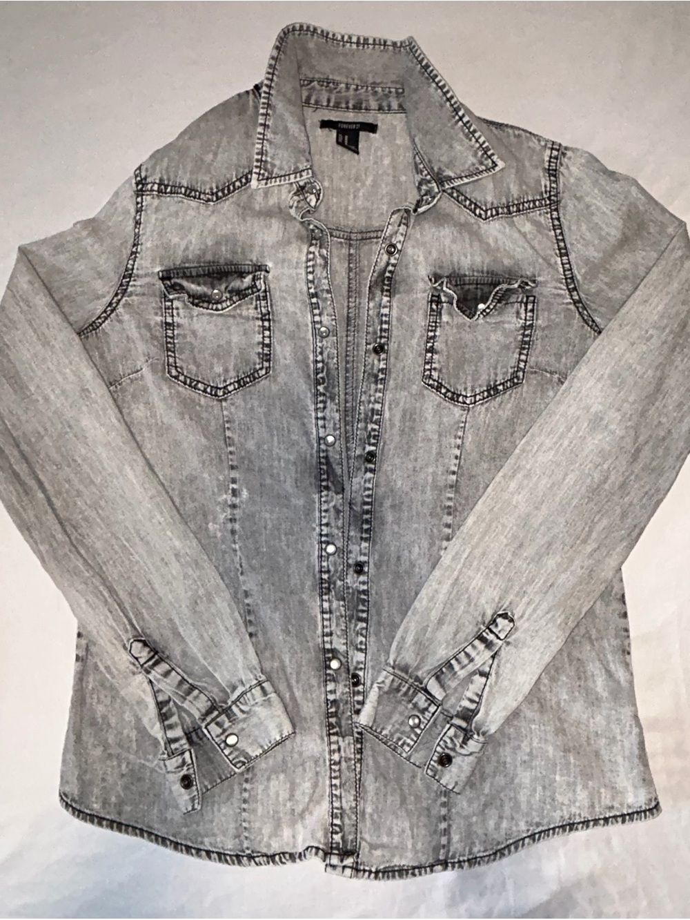 Forever 21 light gray denim button up shirt cover up Sz M